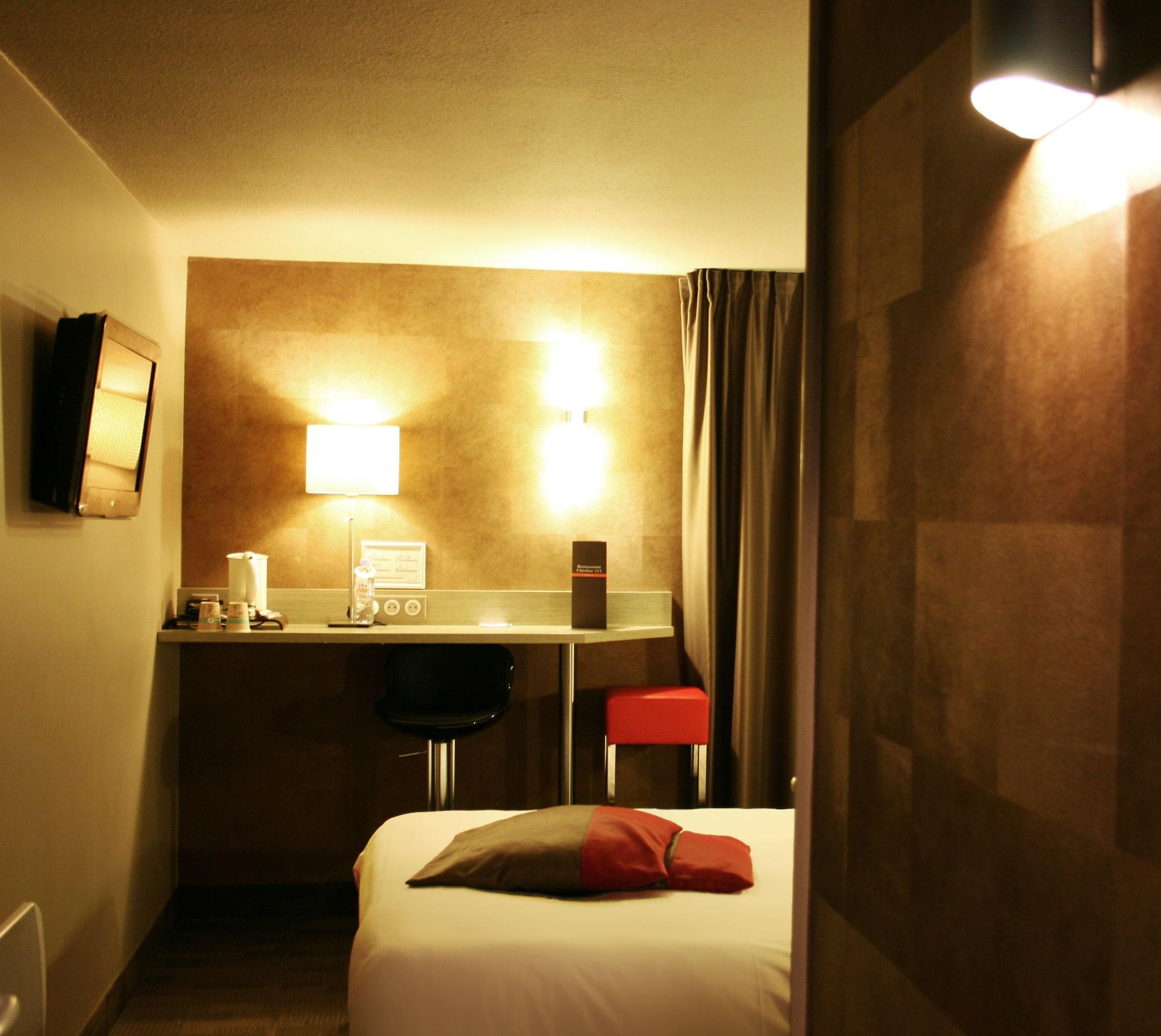 เบสต์ เวสเทิร์น อาเตลิเย 117 Hotel Maubeuge ภายนอก รูปภาพ