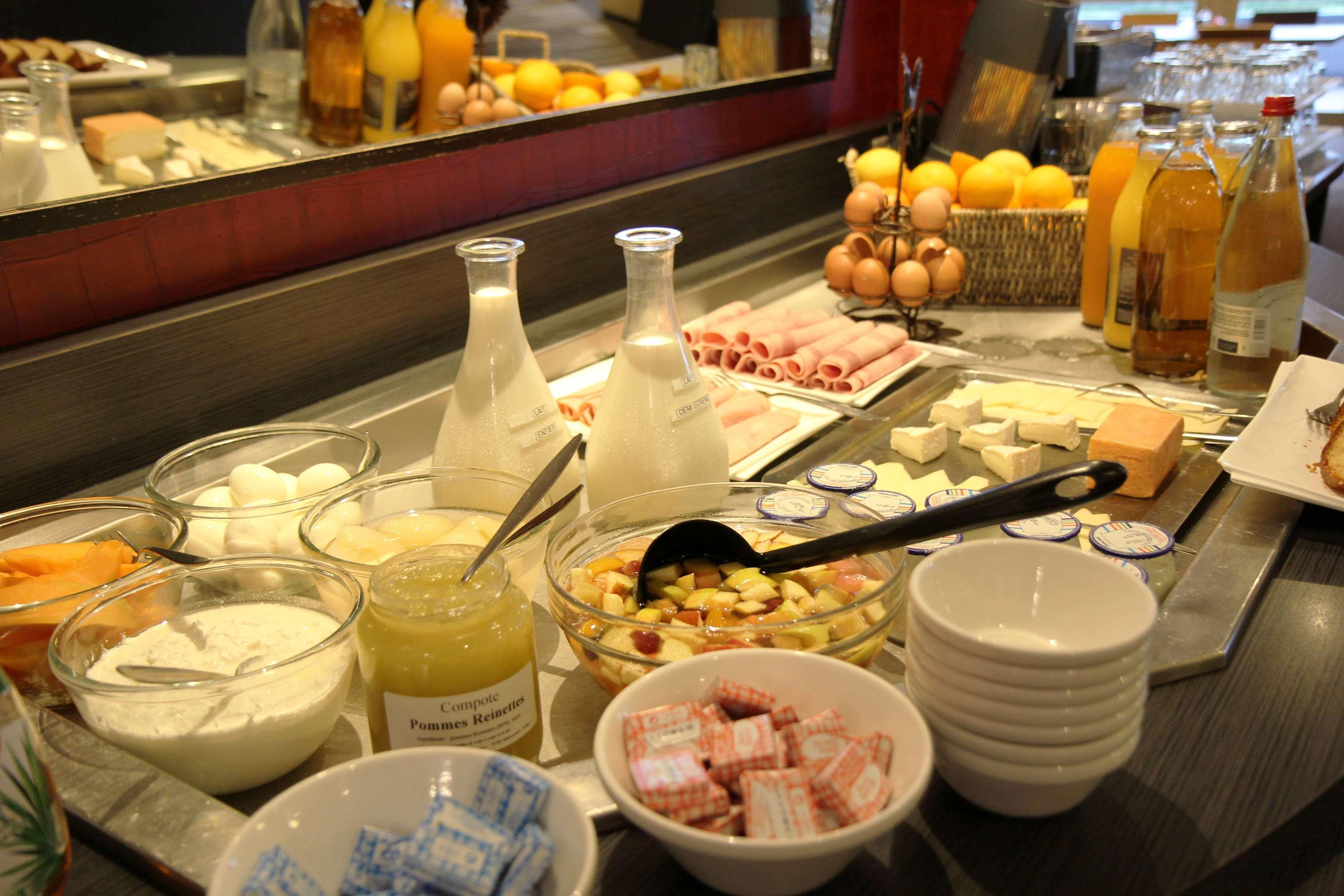 เบสต์ เวสเทิร์น อาเตลิเย 117 Hotel Maubeuge ภายนอก รูปภาพ