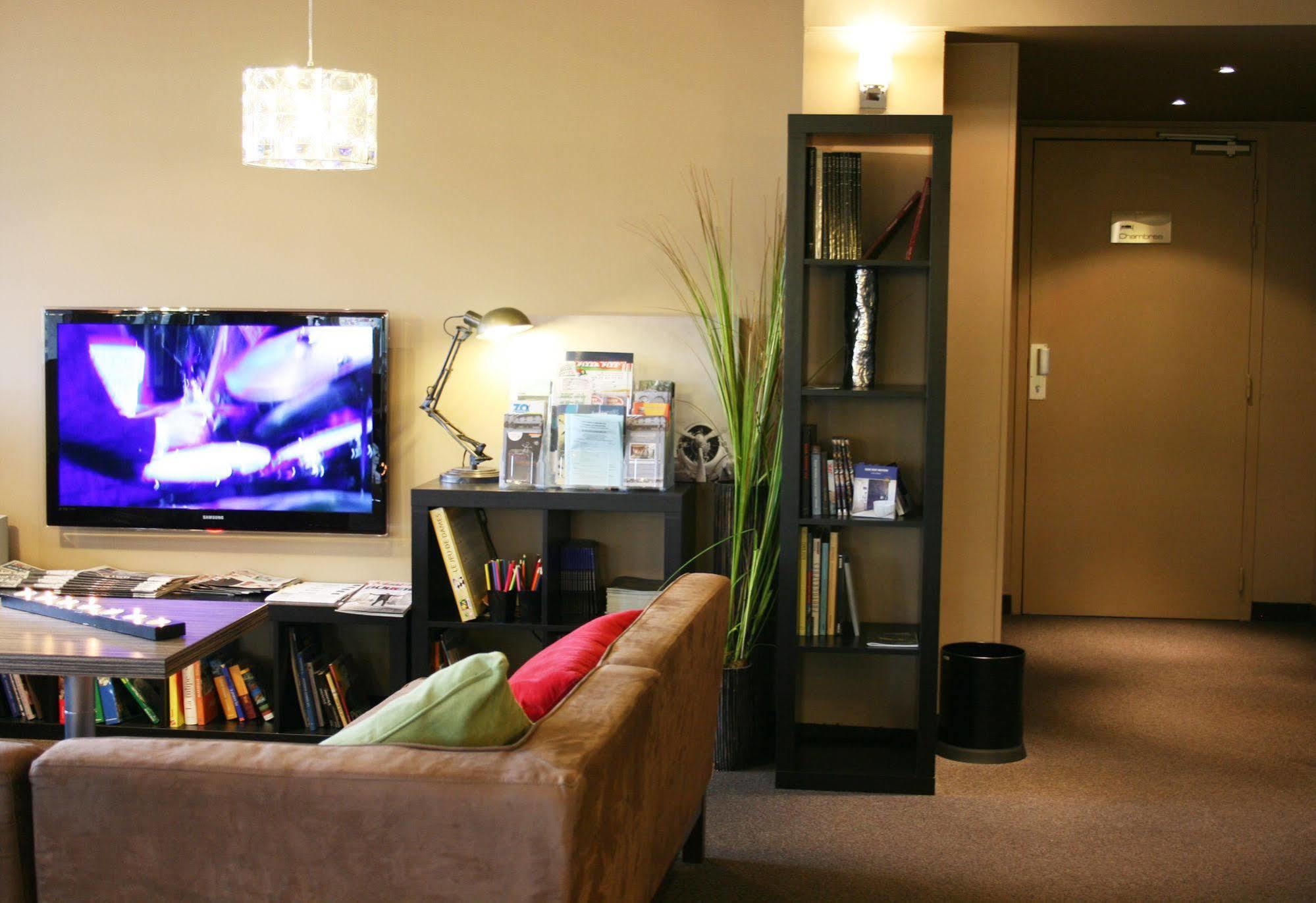 เบสต์ เวสเทิร์น อาเตลิเย 117 Hotel Maubeuge ภายนอก รูปภาพ